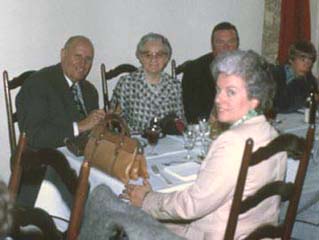 R75 table Edith