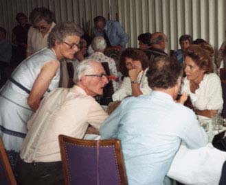 R82 table Leo